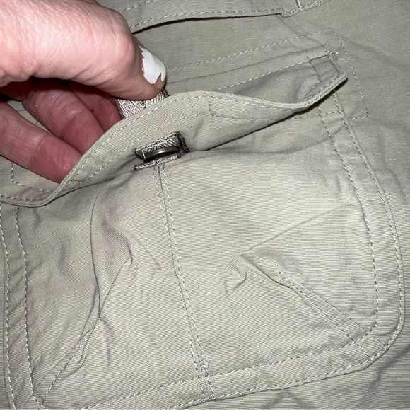 Columbia Womens Omni-shade Titanium Hiking Trail Khaki 5” Shorts 10 - Picture 7 of 10